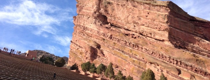 Red Rocks Park & Amphitheatre is one of Songsa.