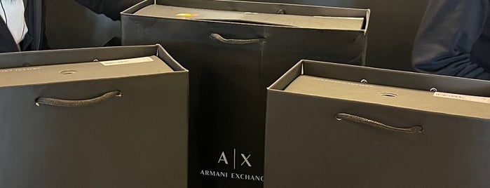 Armani Exchange is one of Магазины.