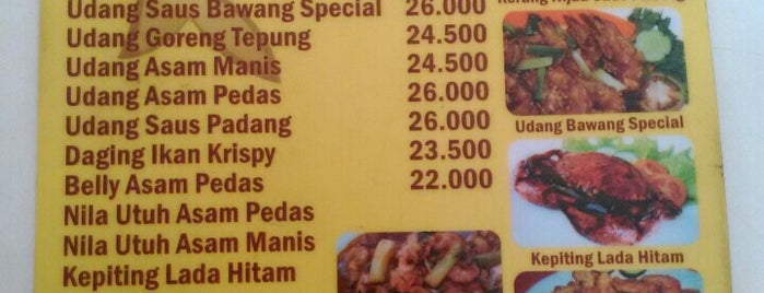 Warung Makanlagi 828 is one of Must-visit Food in Semarang.