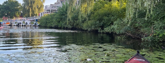 Charles River Canoe & Kayak is one of Boston Sites.