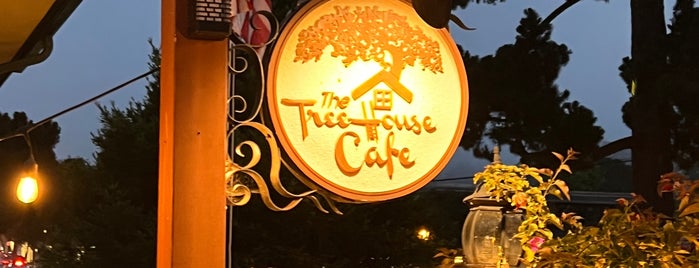 Treehouse cafe is one of Good lemonade.