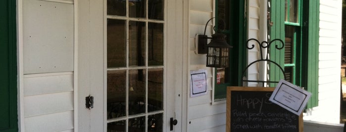 Schoolhouse Cafe is one of Concord.
