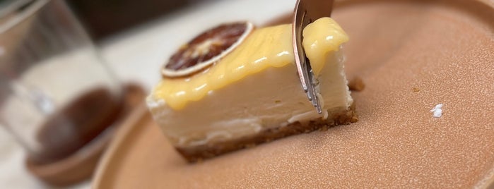 Say Cheesecake! & Go is one of Porto.