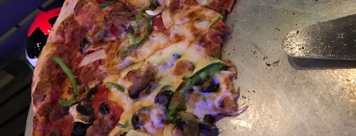 Magpies Gourmet Pizza is one of The 15 Best Places for Barbecue in Tucson.