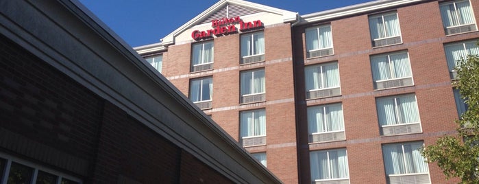 Hilton Garden Inn is one of Tempat yang Disukai Lindsey.