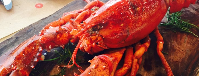 Crab and Claw is one of Foodtraveler_theworld'un Kaydettiği Mekanlar.