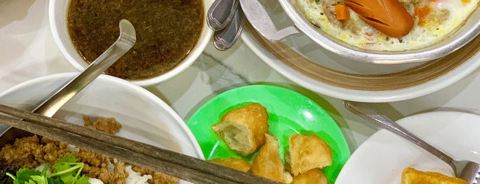 Khao Tom Di Buk is one of Tempat yang Disukai Foodtraveler_theworld.