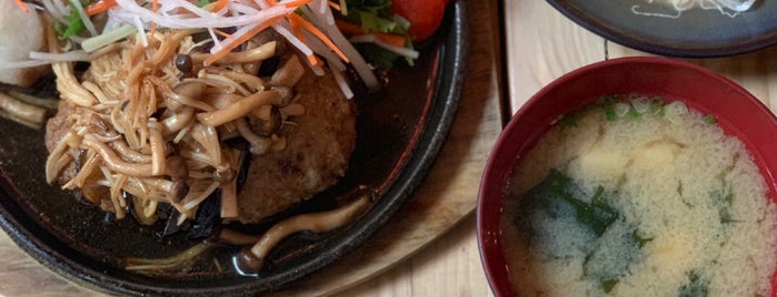 Hanemasu Wing’s Izakaya & Sake is one of Lugares favoritos de Foodtraveler_theworld.