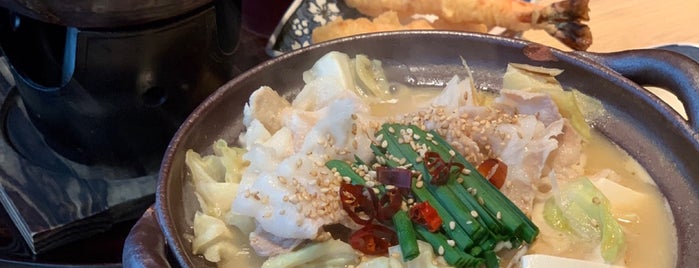Arizuki Japanese Cuisine is one of Posti che sono piaciuti a Huang.