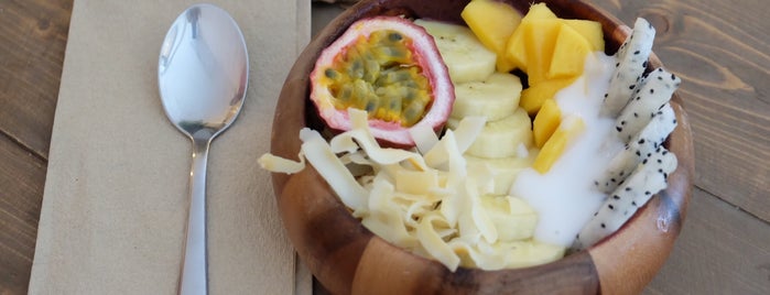 Summer Bowl Bkk is one of Lugares favoritos de Foodtraveler_theworld.