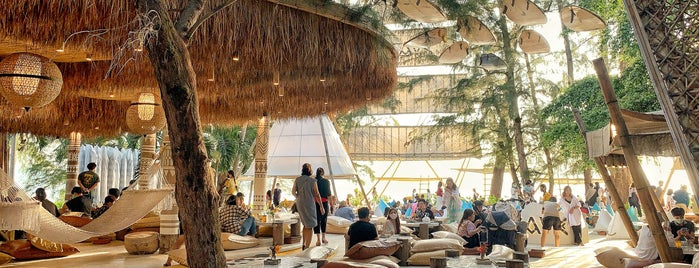 Cave Beach Club is one of Tempat yang Disukai Foodtraveler_theworld.