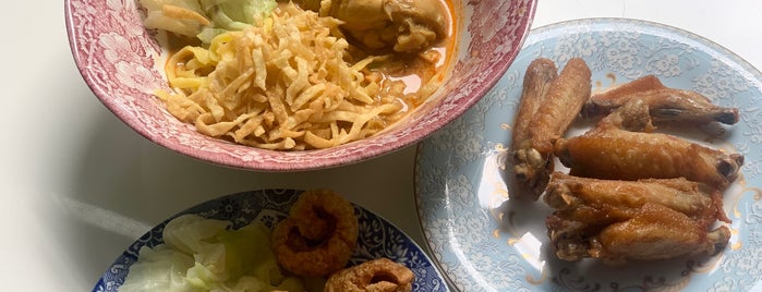 Ong Tong Khao Soi is one of Huangさんのお気に入りスポット.
