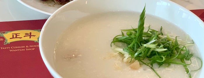 Tasty Congee & Noodle Wantun Shop is one of Huangさんのお気に入りスポット.