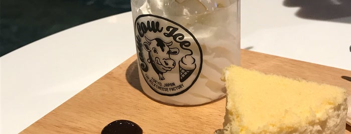 Tokyo Milk Cheese Factory is one of Posti che sono piaciuti a Huang.