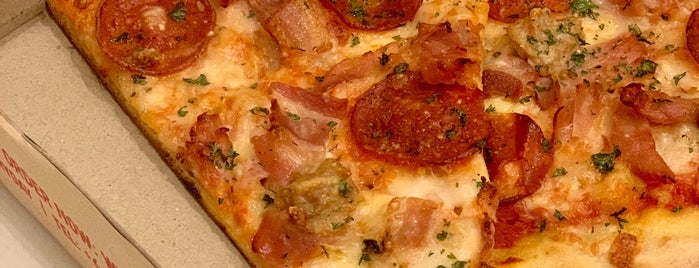 SOHO PIZZA- New York Style is one of Locais curtidos por Foodtraveler_theworld.