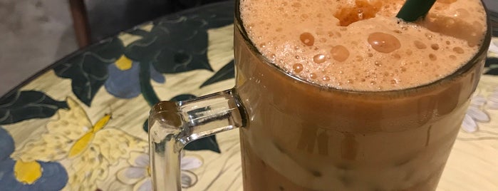 ฮ (Hor-Nok-Hook Café) is one of Posti che sono piaciuti a Huang.