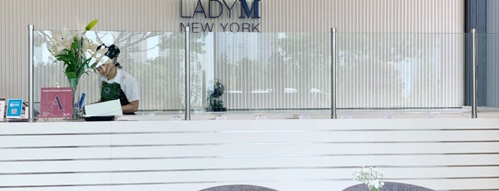 Lady M is one of Foodtraveler_theworldさんのお気に入りスポット.