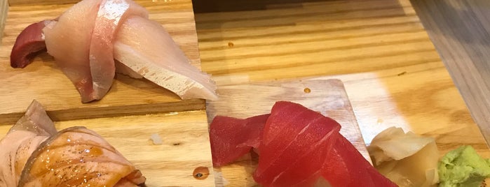 Sushi-OO is one of Lugares favoritos de Foodtraveler_theworld.