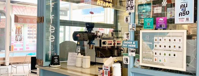 Grafika Coffee Stand is one of Orte, die Huang gefallen.