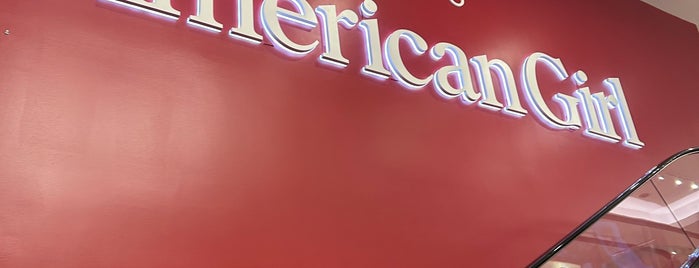 American Girl Place Cafe is one of Chicago.