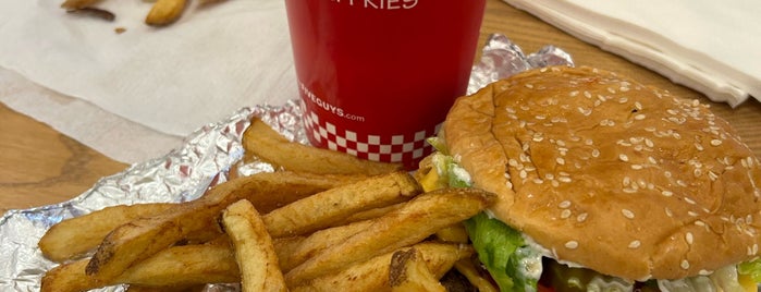 Five Guys is one of Summer Shinanagin .