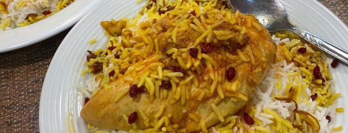 Haj Majid Restaurant | چلومرغ حاج مجید is one of Locais curtidos por Minaary.