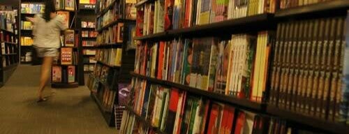 Fully Booked is one of Kimmie's Saved Places.
