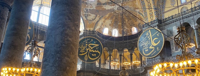 Hagia Sophia is one of Orte, die Nina gefallen.