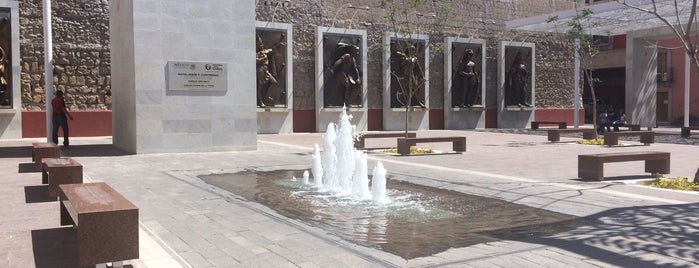 Patio de las Jacarandas is one of Tempat yang Disukai Cass.