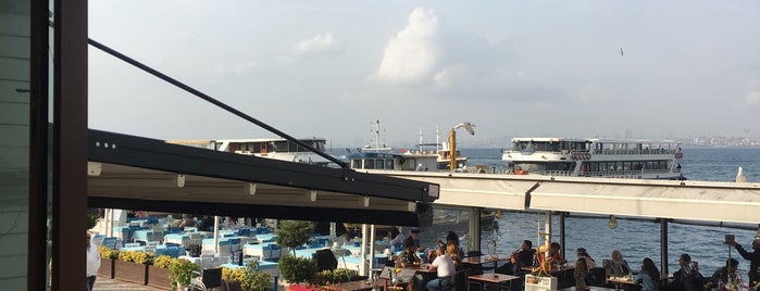The Harbour Cafe is one of tur.