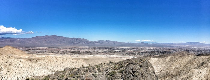 Hidden Canyon Trail is one of Orte, die Mike gefallen.