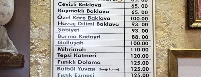 Elmacıpazarı Güllüoğlu Baklava is one of Posti salvati di MC.