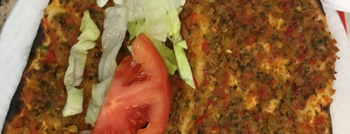 Mustafalar Lahmacun ve Pide is one of MCさんの保存済みスポット.