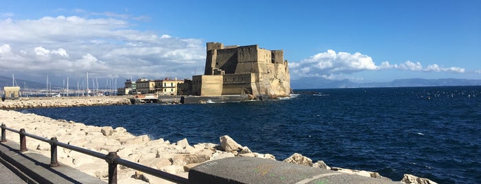 Lungomare di Napoli is one of MCさんのお気に入りスポット.