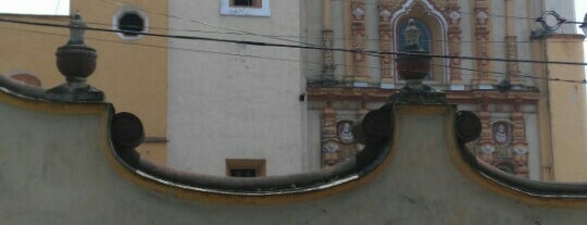 Iglesia de la Virgen del Carmen is one of Lugares favoritos de Nallely.