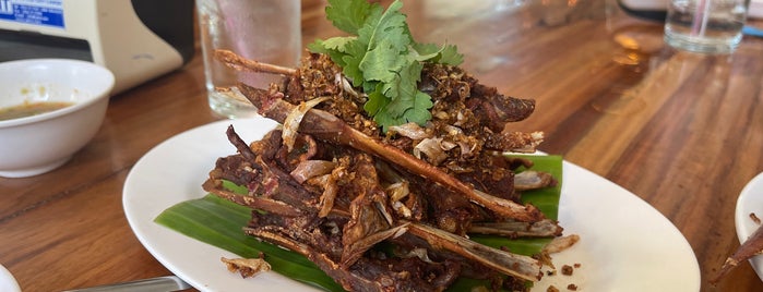 Larb Ped Chai Nat is one of All-time favorites in Thailand.
