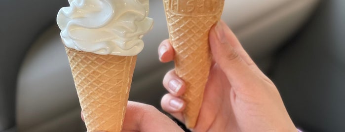 National Ice Cream | بستنی ناسیونال is one of List.
