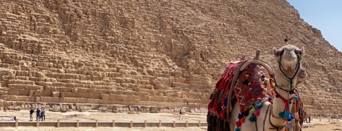 Pyramid of Cheops (Khufu) is one of Egito.