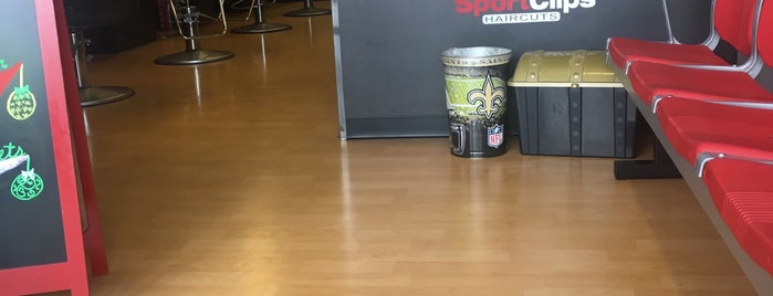 SportClips is one of Thomasさんのお気に入りスポット.