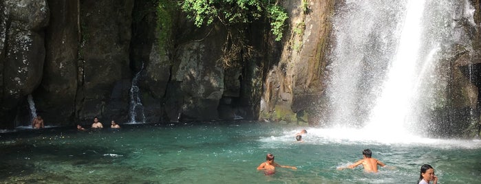 Vera Falls is one of Jonjon'un Beğendiği Mekanlar.