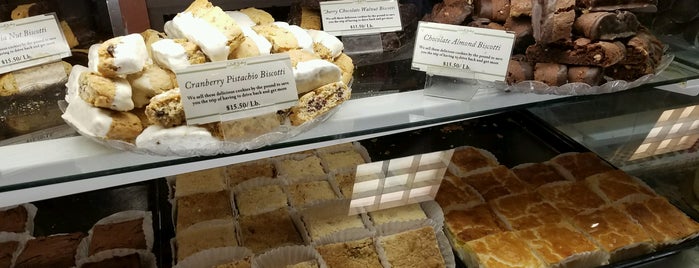 LaSalle Bakery is one of Providence/Boston To-Do List.