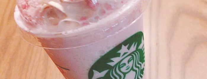 Starbucks is one of Harajuku Favorite Cafe.
