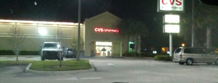 CVS pharmacy is one of Lugares favoritos de Kyra.