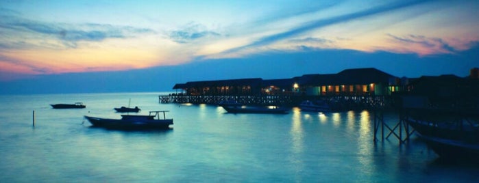 Derawan Island is one of RizaL’s Liked Places.
