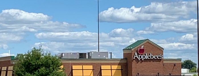 Applebee's Grill + Bar is one of Extracool Eats.