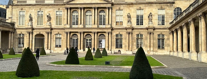 Archives Nationales is one of Les bâtiments historiques.