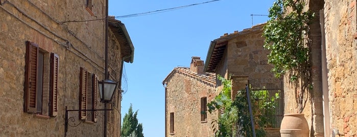 Monticchiello is one of Toscana.