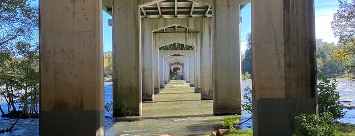 Gervais Street Bridge is one of Columbia Historic Sites.