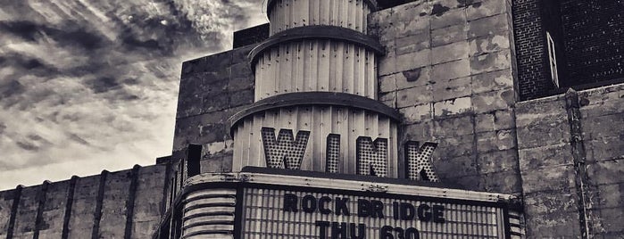 Wink Theatre is one of Lugares favoritos de Kelly.