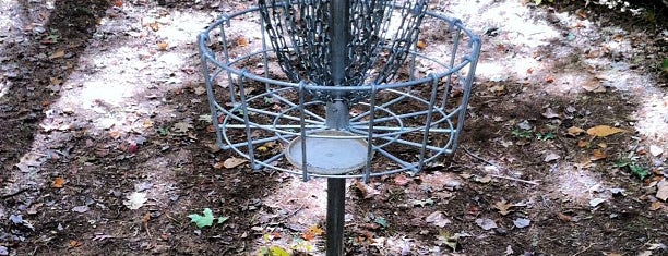 Henderson Lake Nature Center Disc Golf Course is one of Outdoor Adventures.